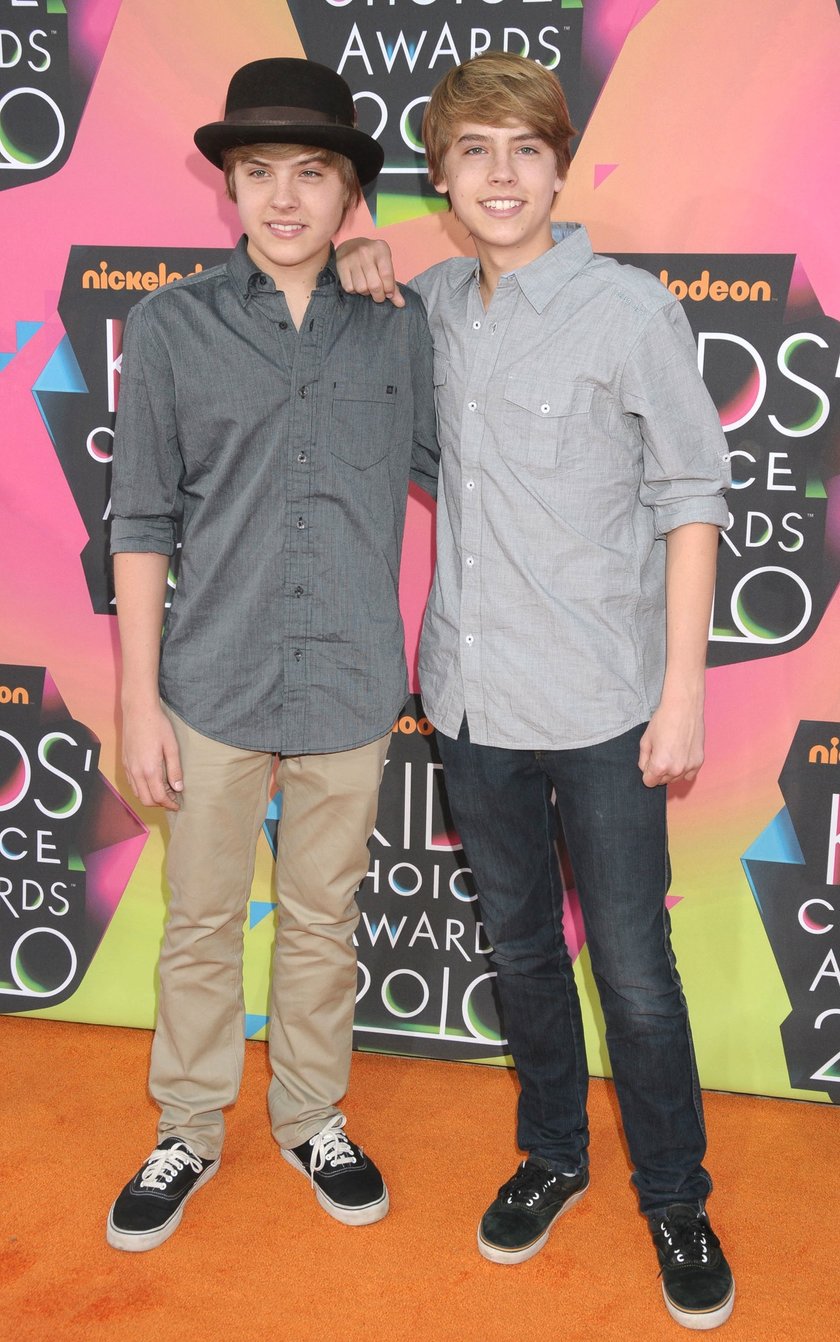 Dylan Thomas i Cole Mitchell Sprouse