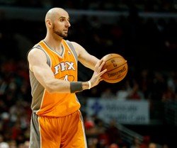 Zwycięstwo Suns. 20 punktów Marcina Gortata