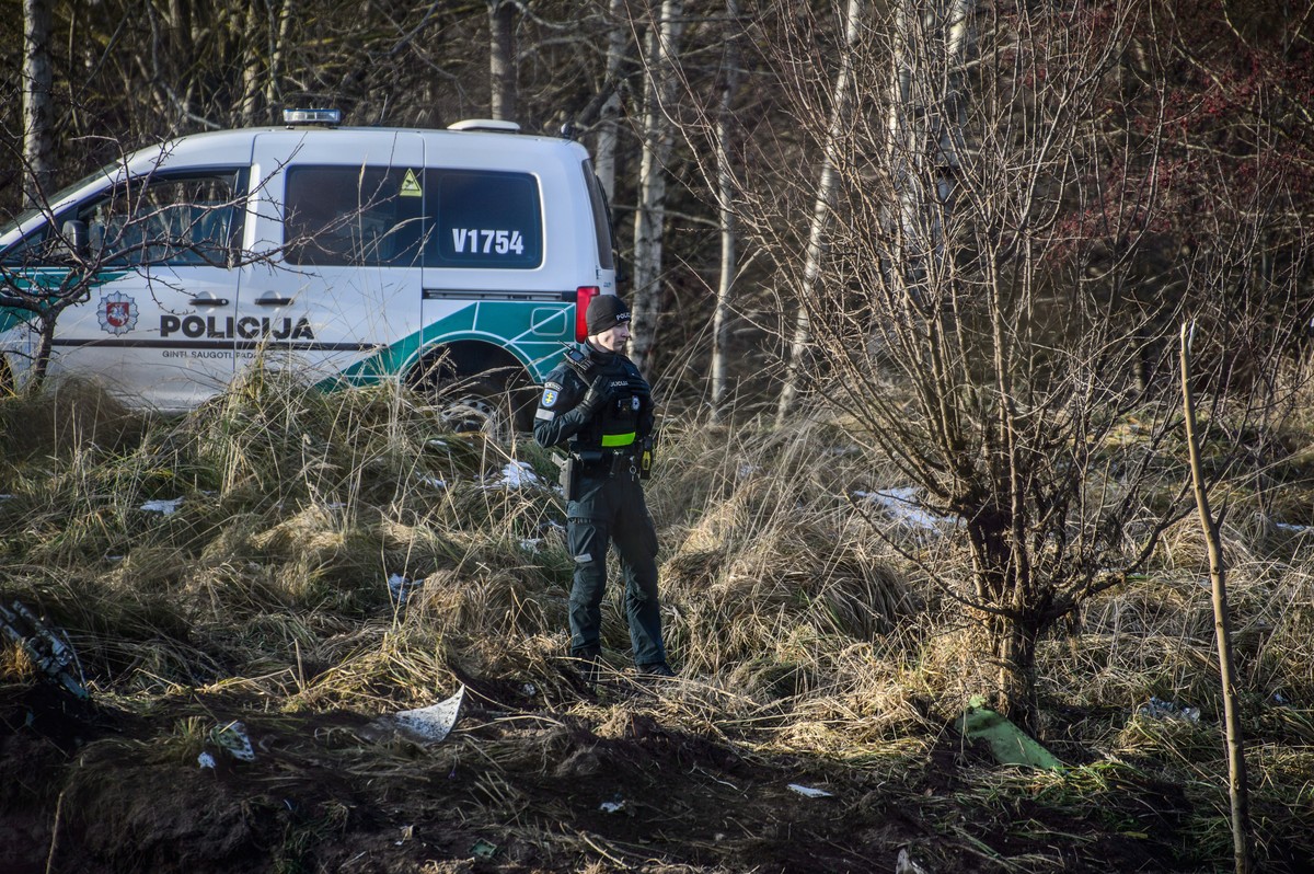 Nieznany obiekt latający nad Litwą. Służby alarmują
