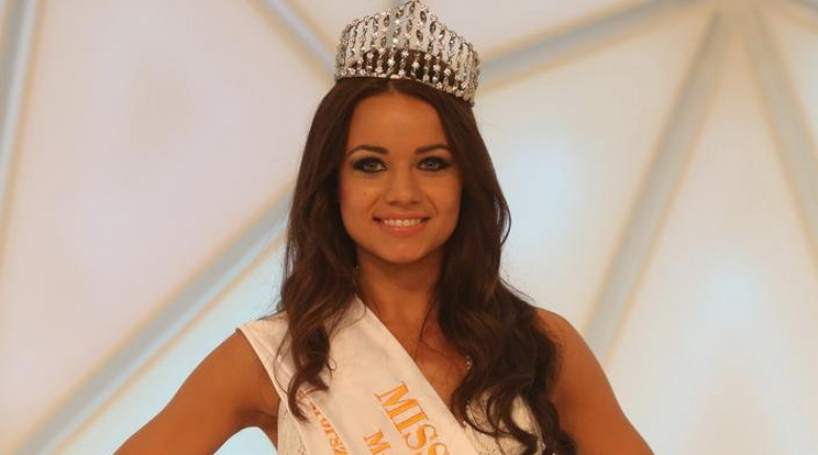 Kiss Daniella a Miss World  Hungary 2015-ös győzteseként/Fo­tó: RAS archív