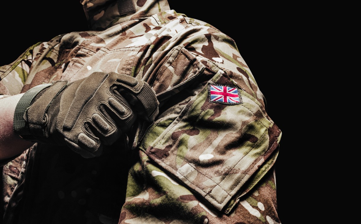 Imperium bez wojska. Kraj NATO otwiera armię na komputerowych graczy