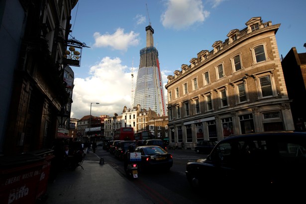 Wieżowiec Shard powstający w okolicach London Bridge