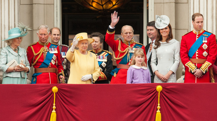 II. Erzsébet a húsvéti ünnepeket a teljes rokonsággal ünnepli / Fotó: Northfoto