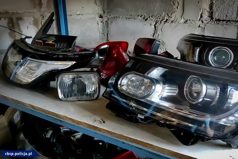 Kradzione samochody i części odzyskane w powiecie siedleckim