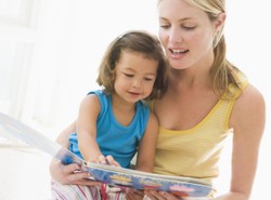 Ojcowie wyjechali. Tylko kobiety wychowują dzieci