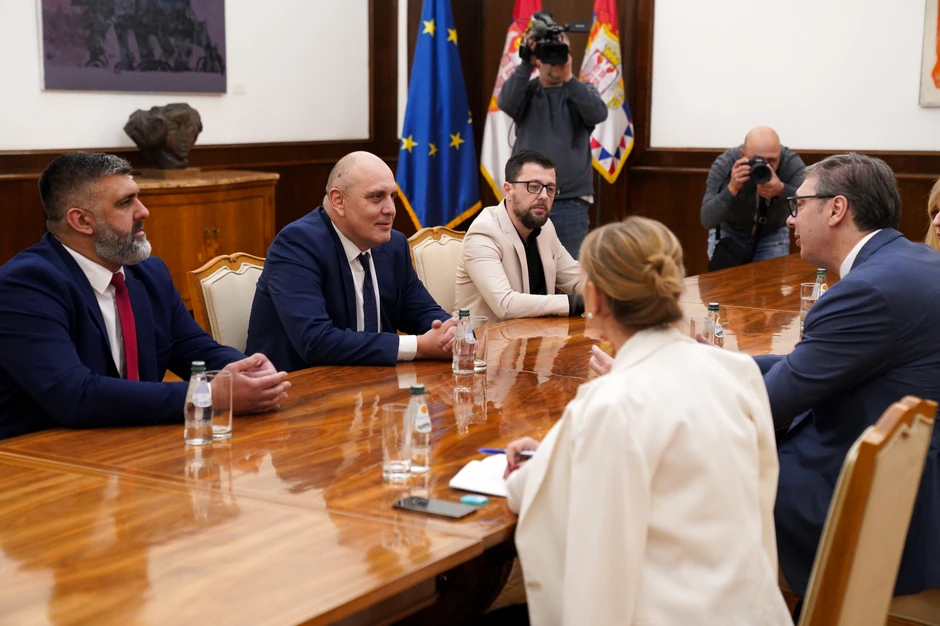 Aleksandar Vučić nastavio je danas konsultacije sa političkim strankama 