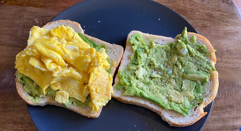 I compared scrambled and folded eggs to see which recipe would work better for my morning routine.Paige Bennett for Insider