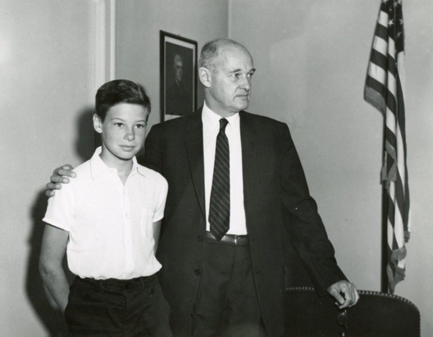 Kristofer sa ocem Džordžom Kenanom 1962.