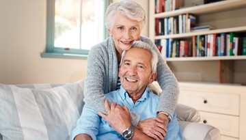 Co z 800 plus dla seniora za wiele lat opieki nad dziećmi? Oto 7 ważnych faktów w tej sprawie