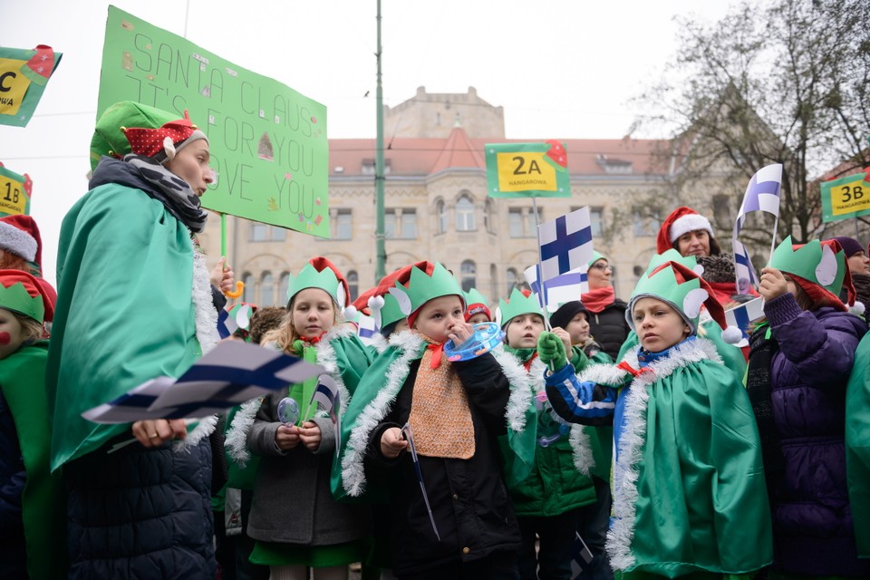 POZNAŃ WIELKI POCHÓD ELFÓW (parada dzieci)