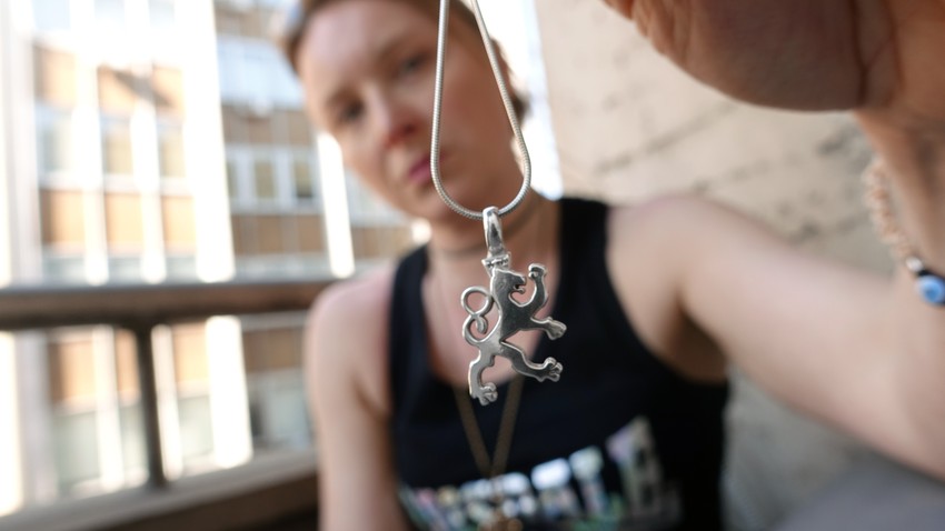 Sarin medaljon moderne verzije  "Finskog lava" 