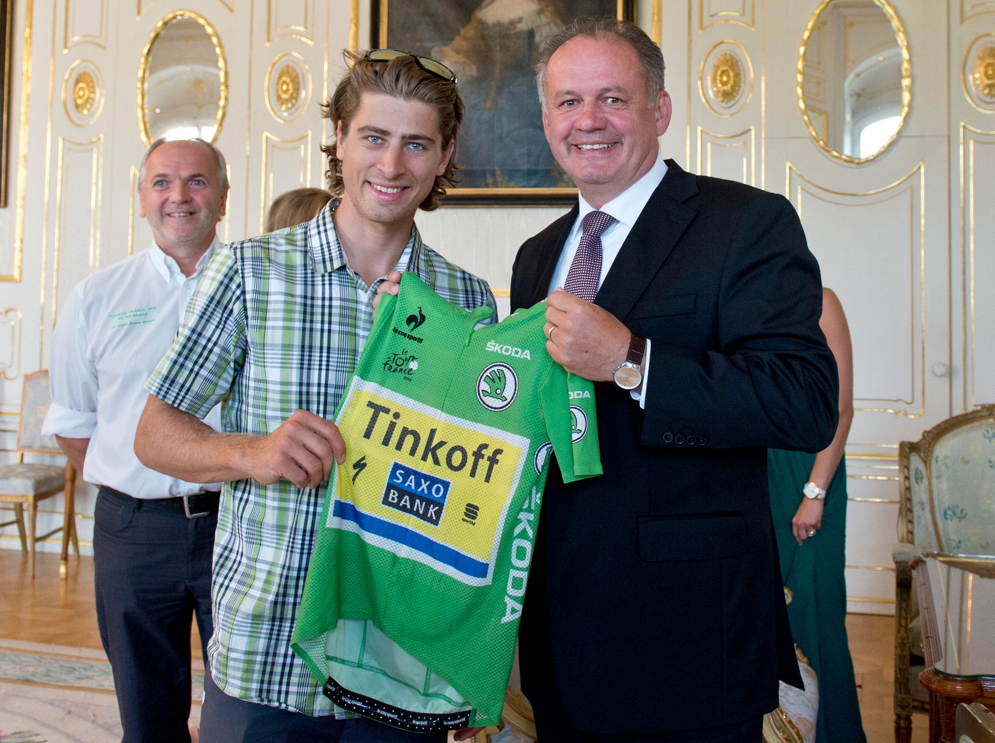 Bývalý Saganov manažér Jozef Korbel, cyklista Peter Sagan a bývalý prezident SR Andrej Kiska v roku 2015.