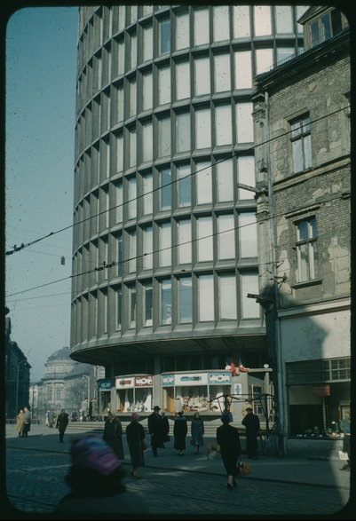 Poznański 'Okrąglak' w 1959. r. (Narodowe Archiwum Cyfrowe)