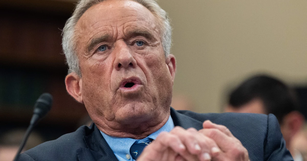 Przełomowy raport Kennedy’ego okazał się bublem? Eksperci: Wykorzystano AI, źródła nie istnieją