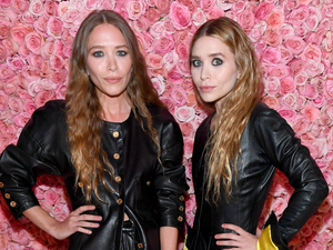 Szigorú szabályokat kell betartani Mary-Kate és Ashley Olsen divatbemutatóin - igen, még a világsztároknak is kötelező
