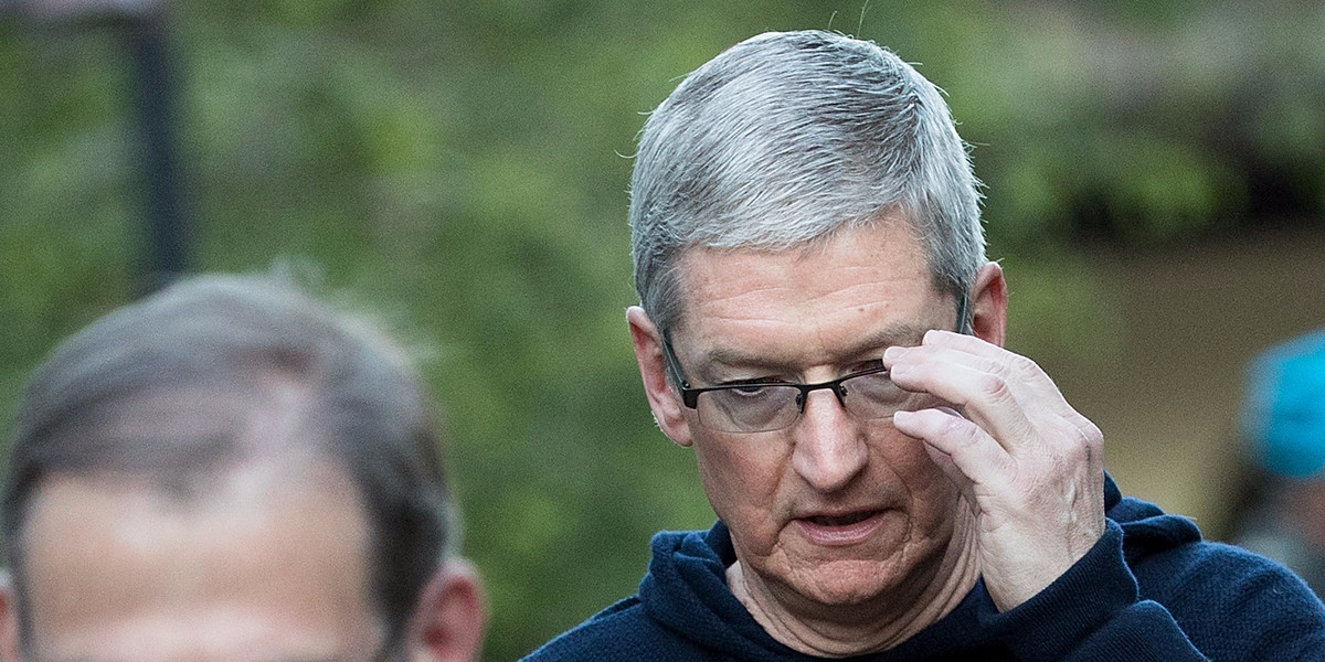 Apple added only 6,000 people last year — its slowest growth since 2009