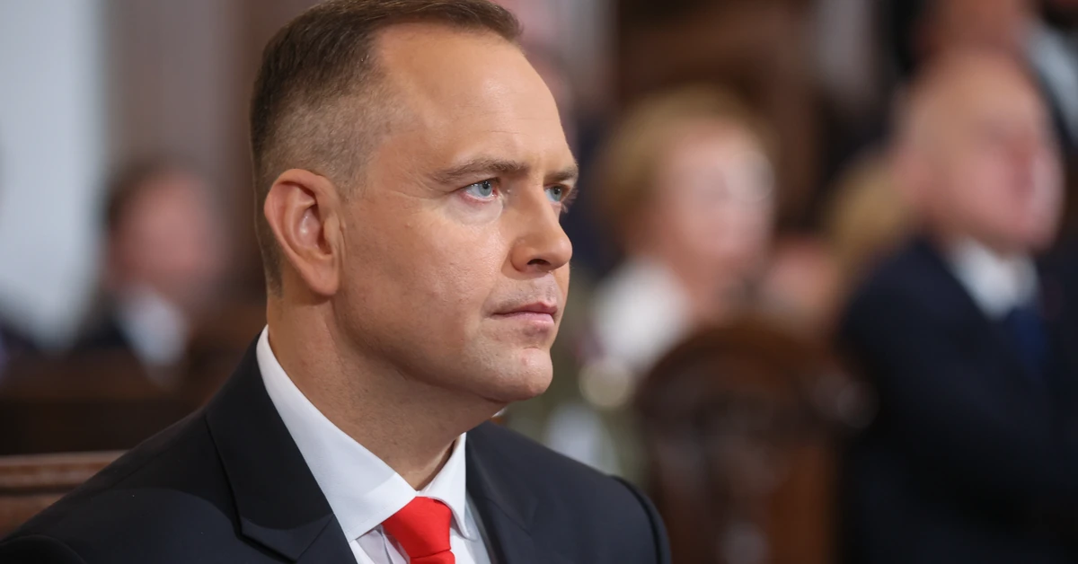 "Gotowy na walkę z rządem Tuska". Francuzi rozpisują się o Nawrockim