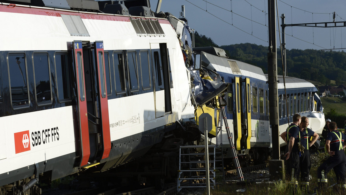 Wczorajsze zderzenie dwóch lokalnych pociągów w kantonie Vaud na południowym zachodzie Szwajcarii spowodował najprawdopodobniej maszynista jednego z nich, który zlekceważył czerwone światło - poinformowała prokuratura w Lozannie.