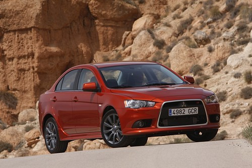 Mitsubishi Lancer Ralliart - Konkurent Imprezy WRX już w salonach