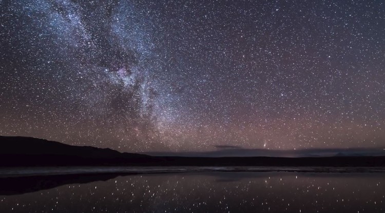 Éjszakai égbolt az Atacama sivatagban