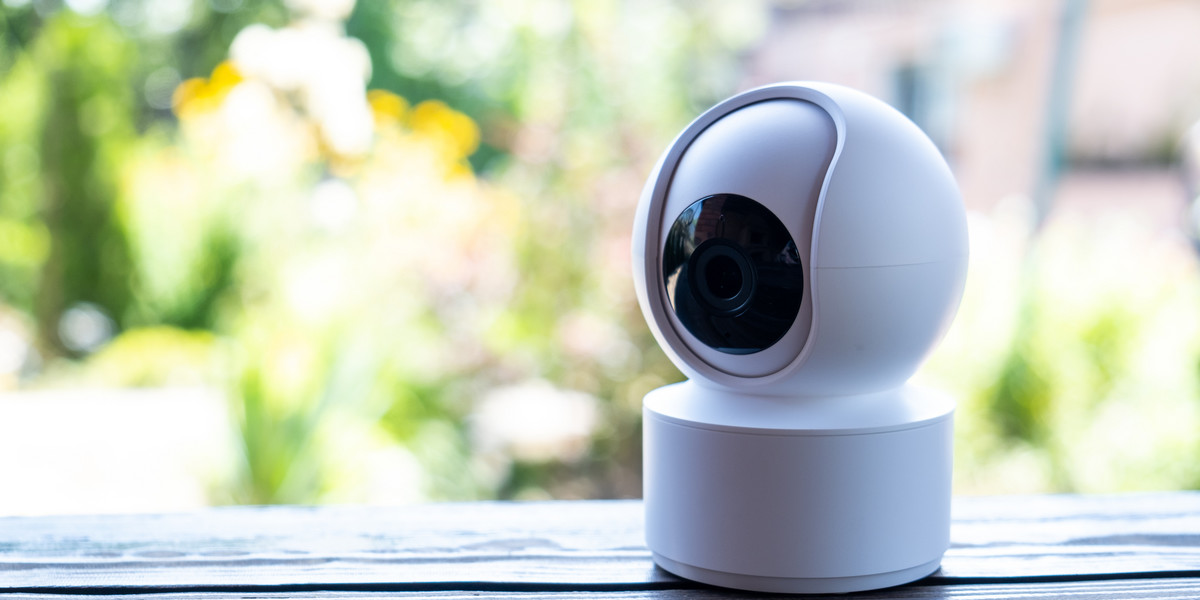 Zabezpiecz swój dom jedną z tych niedrogich kamer wi-fi