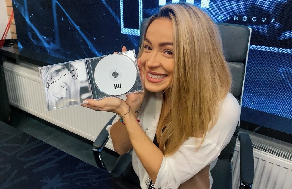Speváčka Dominika Mirgová
