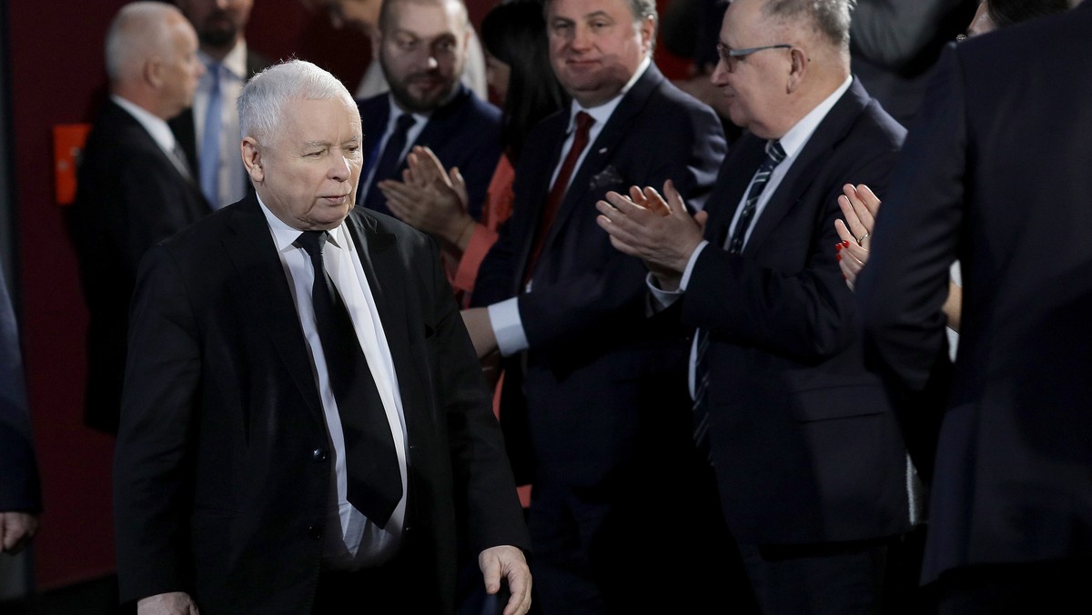 Prezes Prawa i Sprawiedliwości Jarosław Kaczyński podczas spotkania z mieszkańcami Gliwic