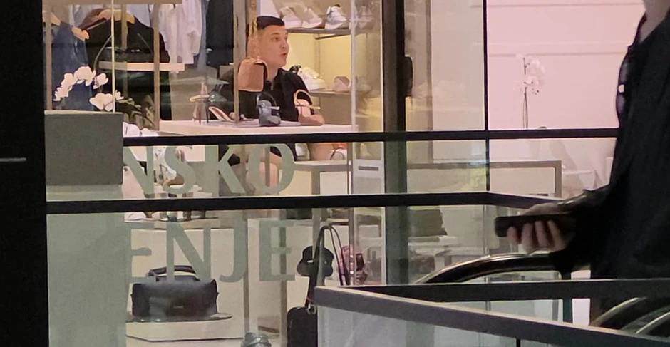 Stefan Cekić sa trudnom ženom