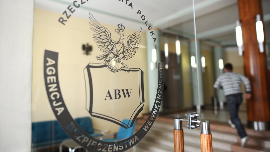 Oficerowie ABW oskarżają przełożonych o defraudację pieniędzy