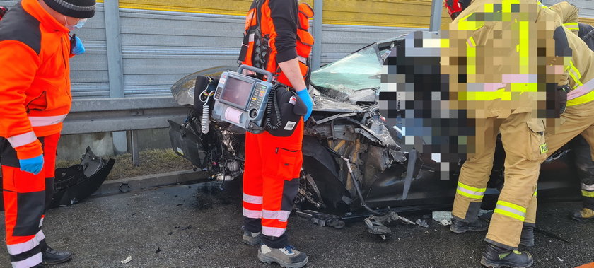 Tragiczny wypadek na A1 pod Toruniem. Jedna osoba nie żyje