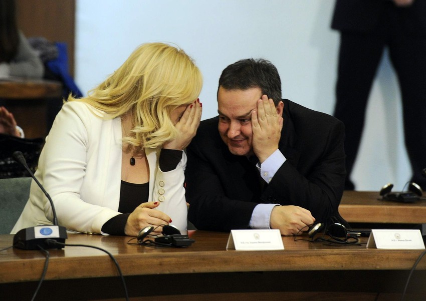 Tiho, tiše, da niko ne čuje