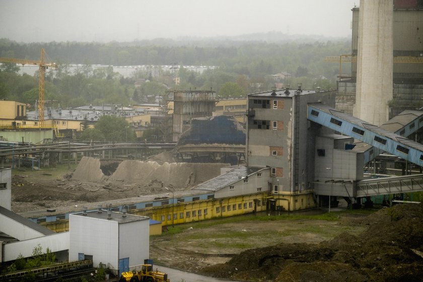 Będzin. Wyburzenie chłodni kominowej w elektrowni Łagisza