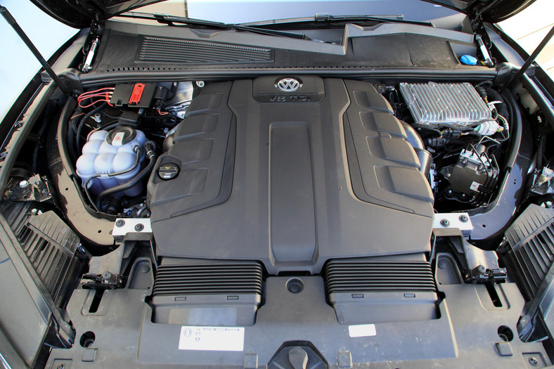 Volkswagen Touareg V8