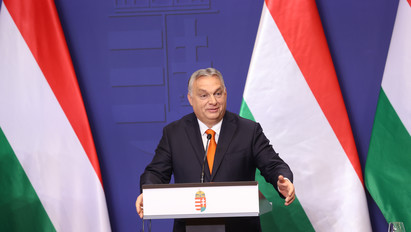Különös videóval kíván boldog új évet Orbán Viktor: ledobta a mulatósbombát – videó