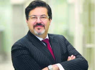 Francuz Eric Poirier zasiadł za sterami Makro