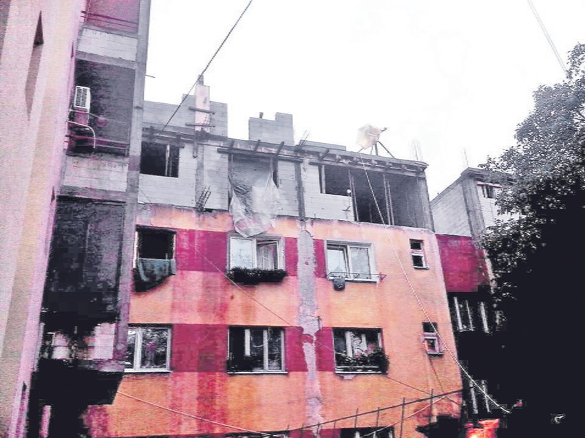 Već sedam godina zgrada bez krova.