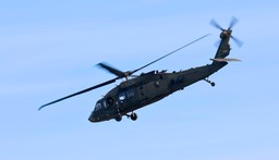 black hawk nad rondem "radosława" w warszawie. akcja antyterrorystów