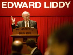 Nowa kłótnia o bonusy w AIG