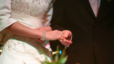 "Rzeczpospolita": Ślub nie tylko w urzędzie