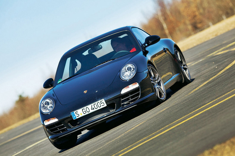Ile kosztuje przyjemność jazdy kultowym Porsche?