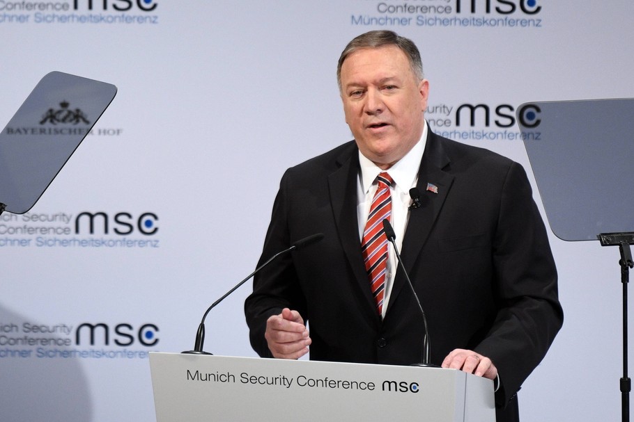 Mike Pompeo, sekretarz stanu USA, zapewnił, że USA przekażą do 1 mld dol. na inwestycje energetyczne krajom Trójmorza 