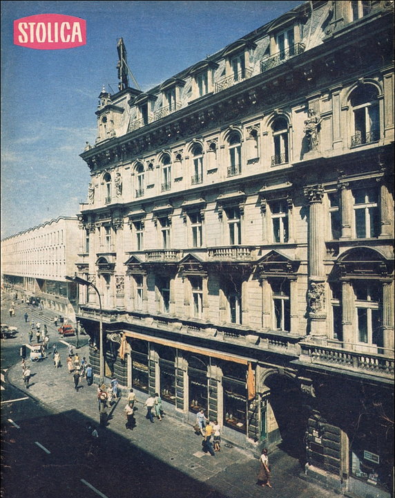 “Ulica Szpitalna, w perspektywie Dom Chłopa” – zdjęcie (skan) pochodzi z tygodnika Stolica nr 47 (1613) 19.11.1978