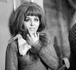 Gwiazdorski QUIZ o celebrytach epoki PRL. Znasz ich wszystkich?