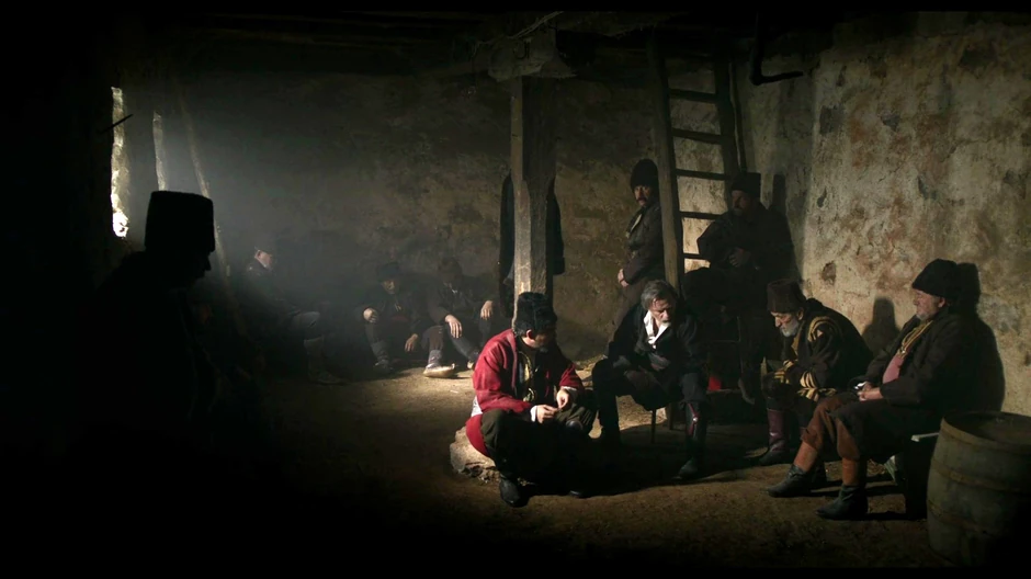 Radikali u zatvoru: Jedna od boljih scena u “Korenima”