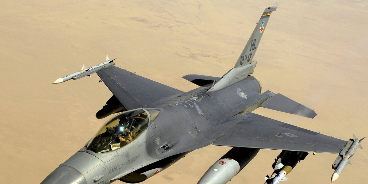 F-16 Fighting Falcon