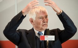 Kontrowersyjne słowa byłego niemieckiego szefa MSZ. Ukraina jak Szwajcaria?