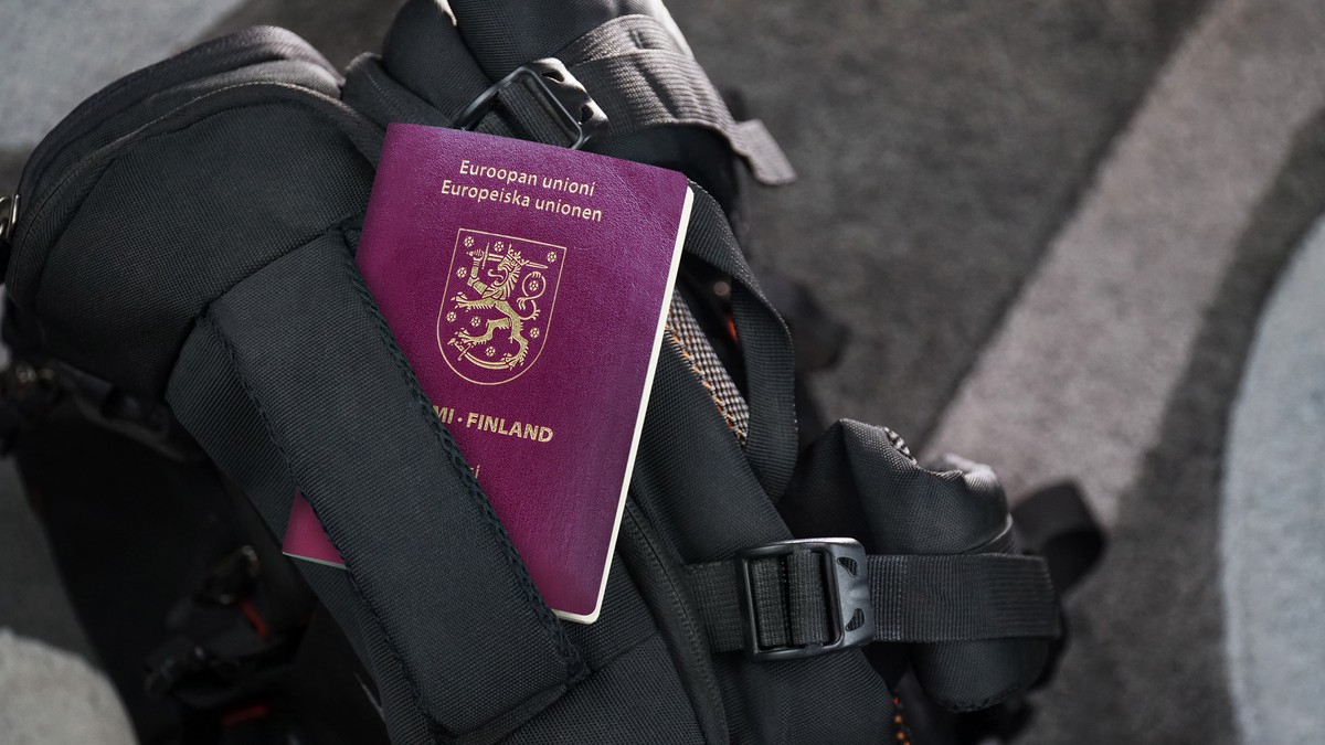 Europejski kraj przenosi produkcję paszportów do Polski. Dwa główne powody