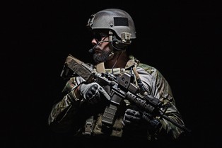 45 żołnierzy marynarki wojennej USA zwolniono ze służby, bo się nie zaszczepili