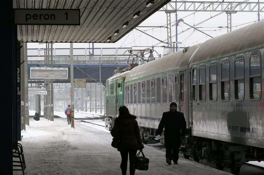 pociąg, opóźnienia, Poznań