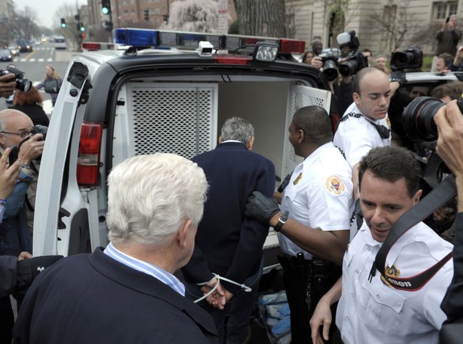 Aktor zatrzymany. George Clooney w kajdankach